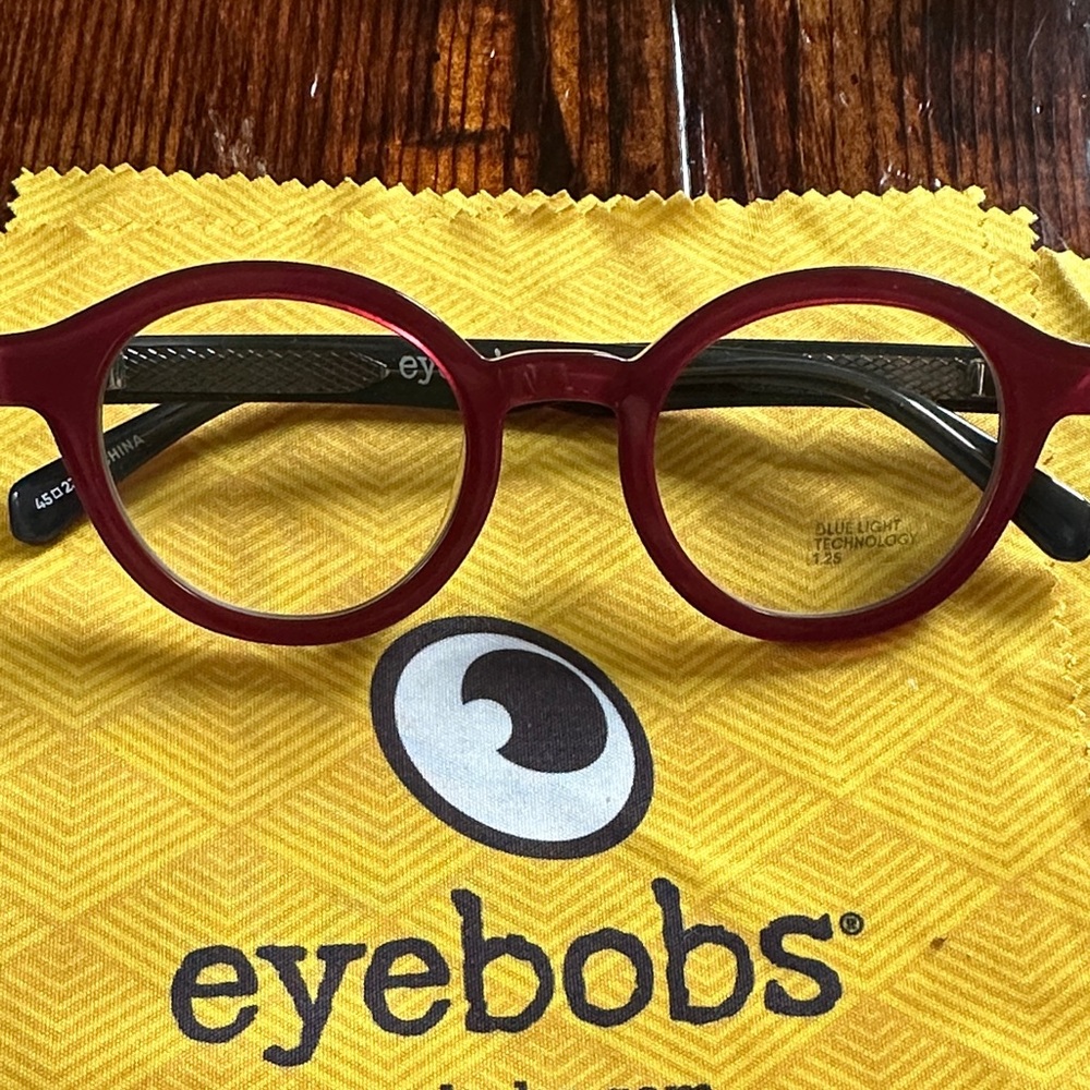 eyebobs Red Round 1.25 readers with blue light technology